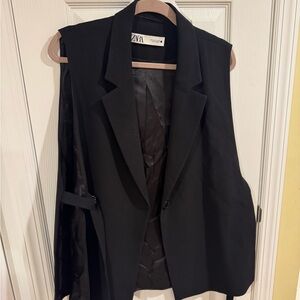 Zara Women's Elegant Black Vest